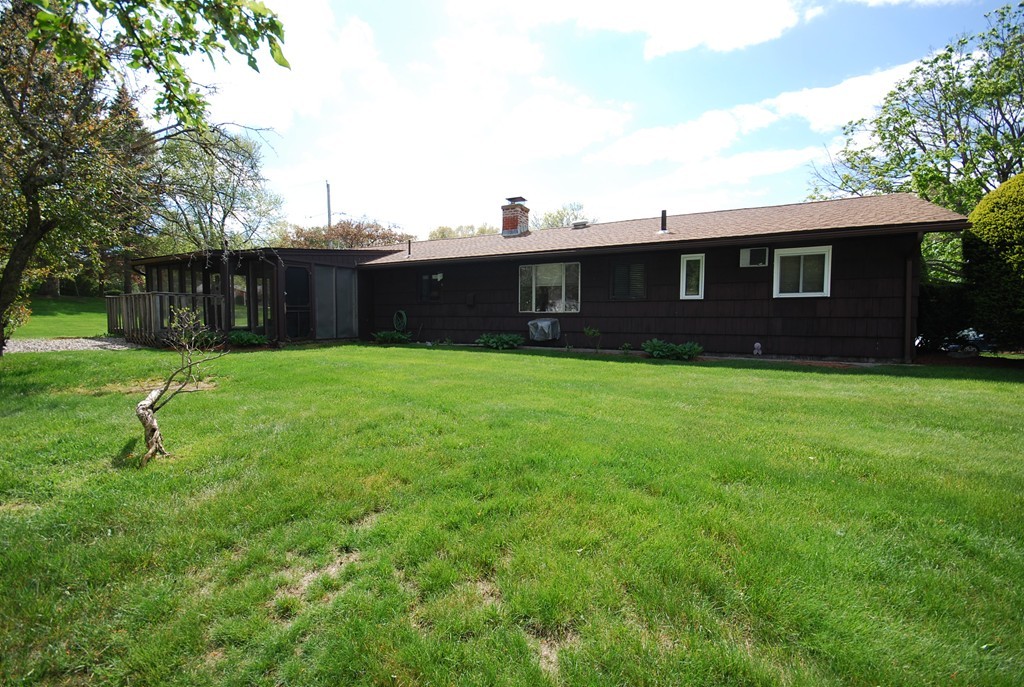 10 Sheffield Road Framingham, MA 01701 - Photo 3 of 30