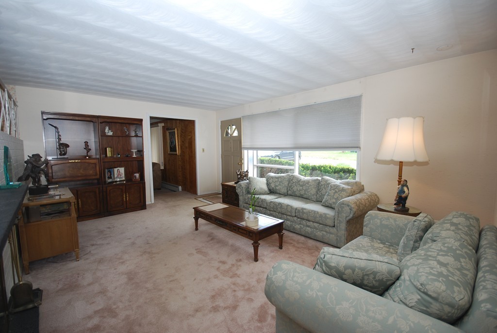 10 Sheffield Road Framingham, MA 01701 - Photo 8 of 30