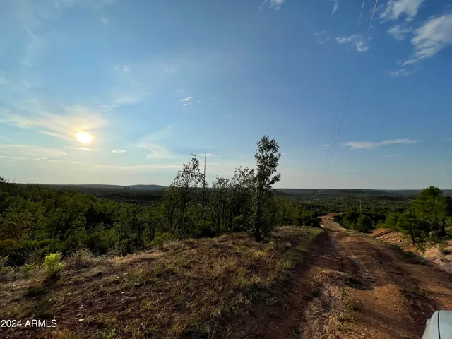 a view of a houses with a yard