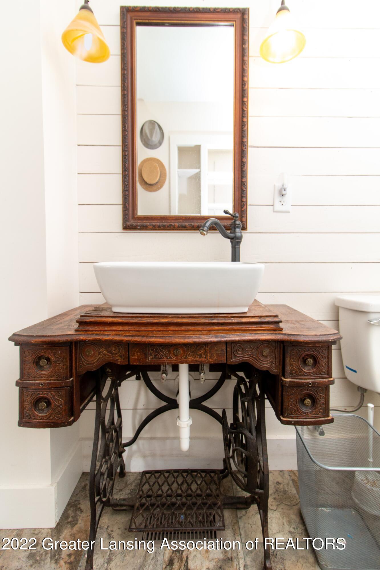 3307 North Dewitt Road St. Johns, MI 48879 - Photo 16 of 40 16- Bathroom #1