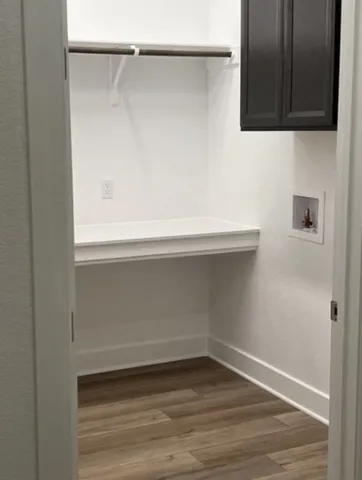 a view of an empty walk in closet