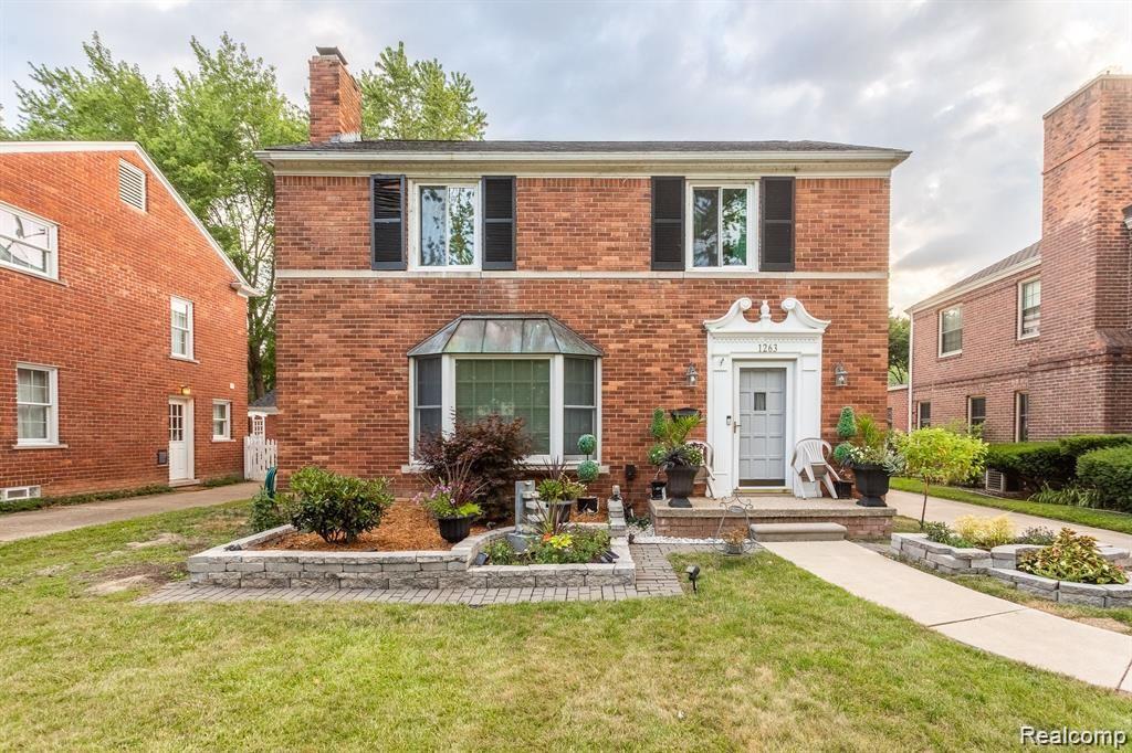 1263 Whittier Road Grosse Pointe Park, MI 48230 - Photo 1 of 39