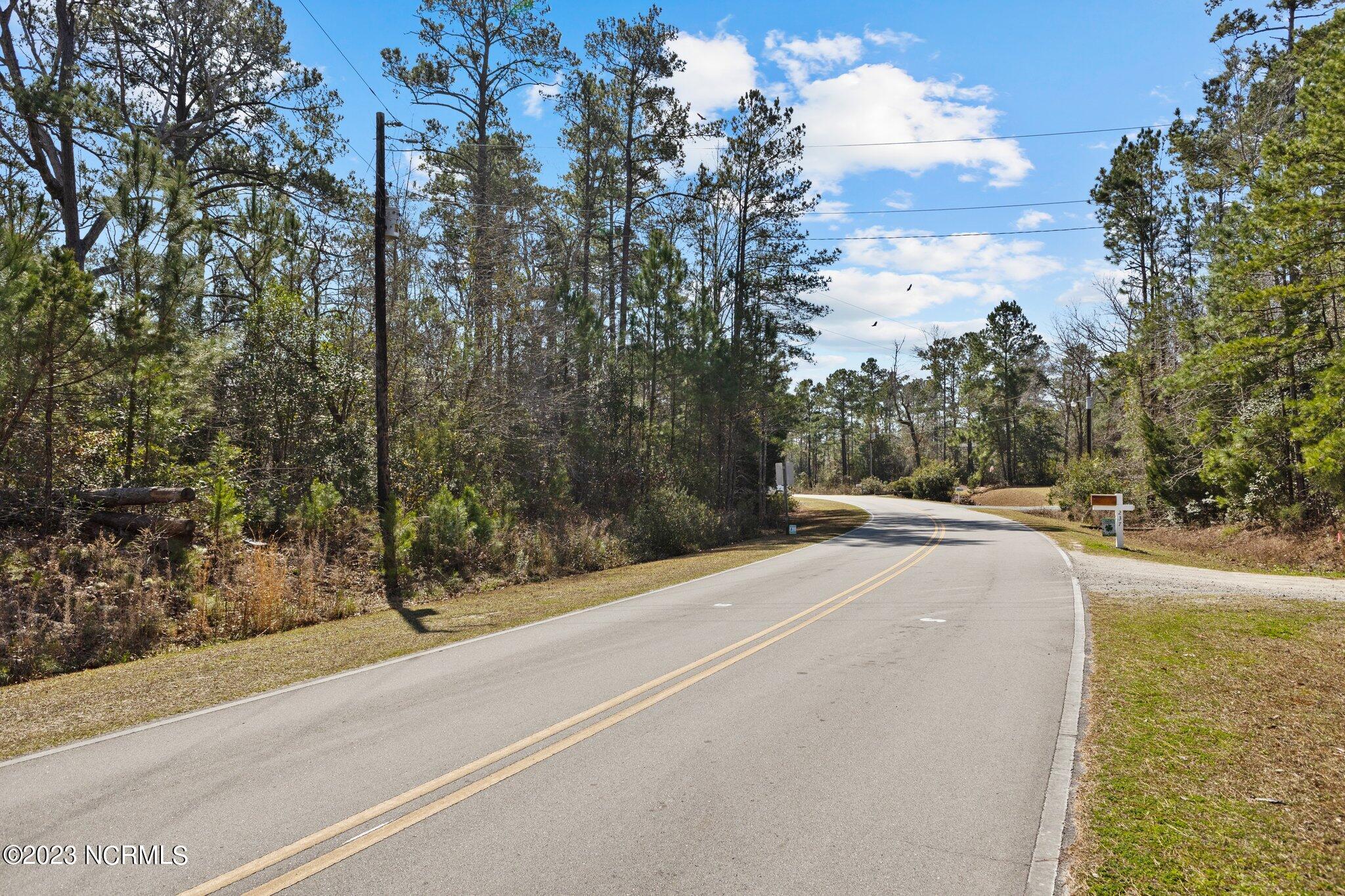 236 White Oak Bluff Road Stella, NC 28582 - Photo 6 of 8 236 White Oak Bluff Rd