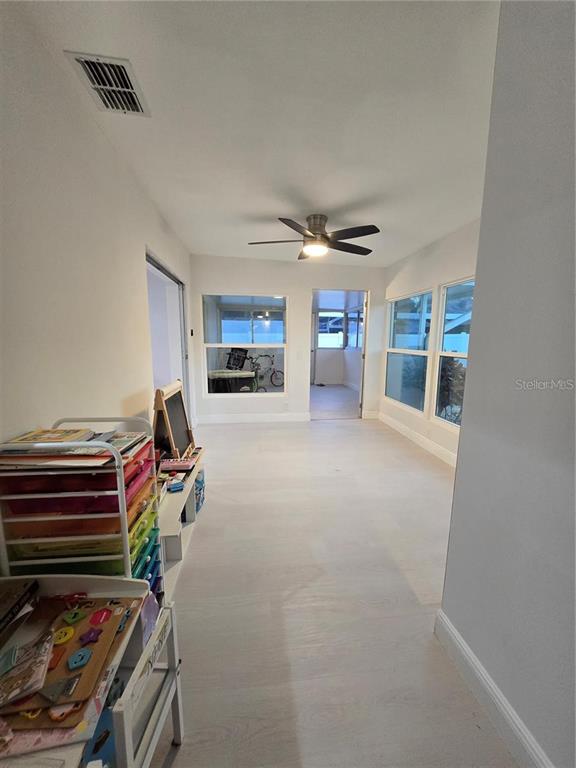 1028 Chinaberry Road Clearwater, FL 33764 - Photo 27 of 34