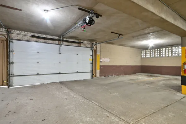 $315,000 | 222 North Marion Street, Unit 2I, Oak Park, IL 60302