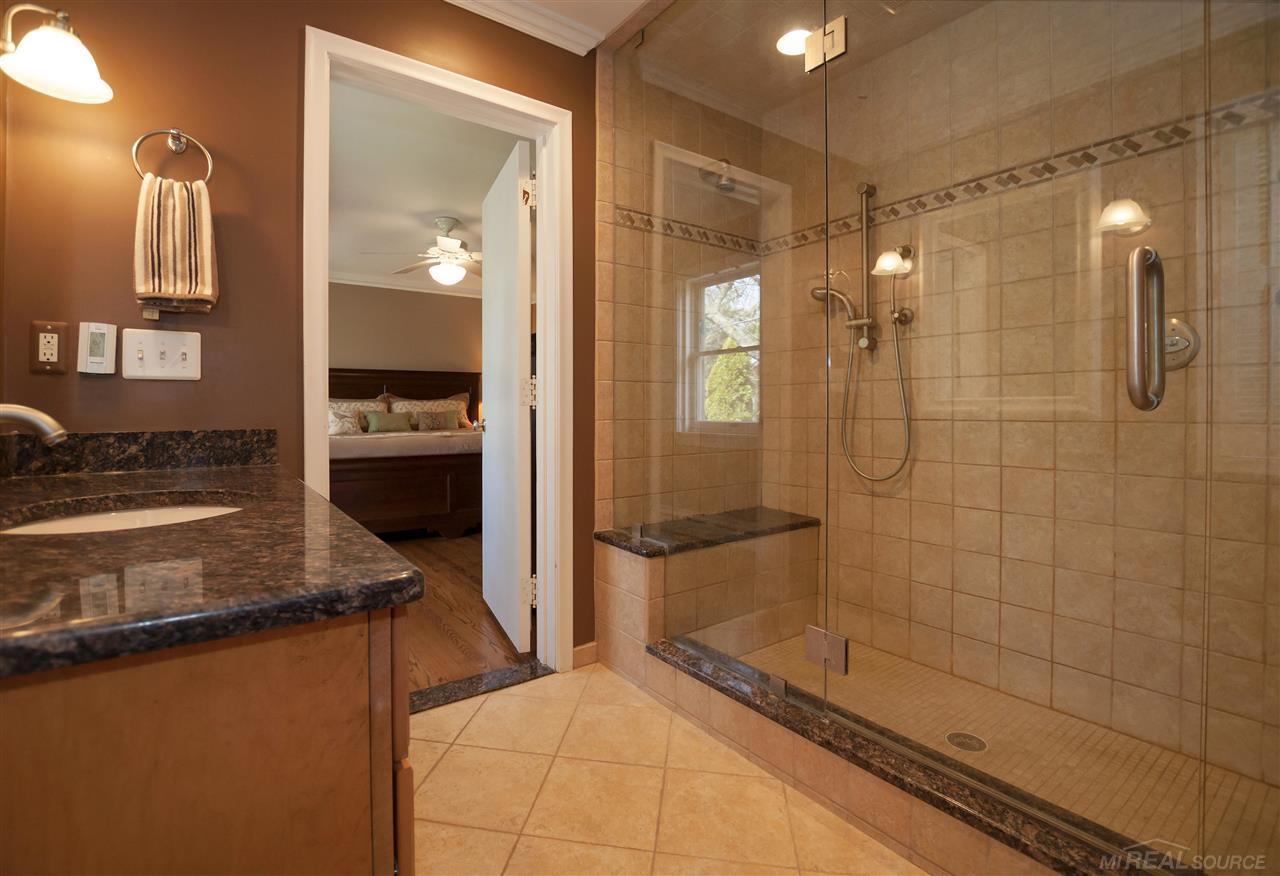 294 Stephens Road Grosse Pointe Farms, MI 48236 - Photo 25 of 42