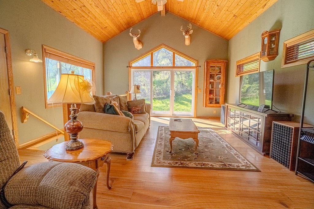 E4705 Horseshoe Road Spring Green, WI 53588 - Photo 11 of 44