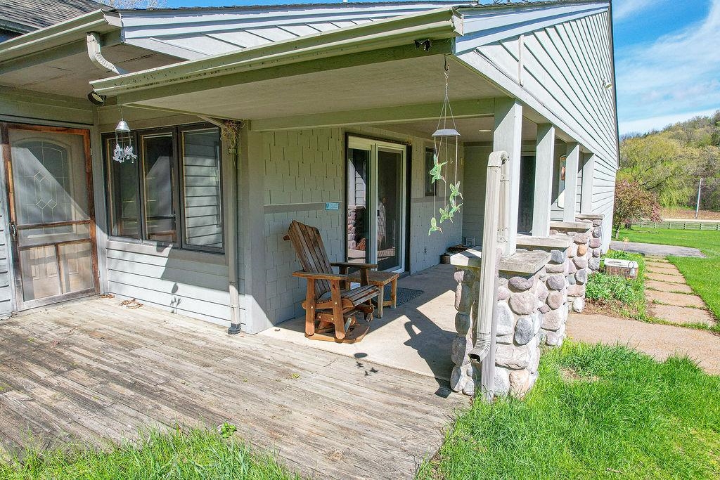E4705 Horseshoe Road Spring Green, WI 53588 - Photo 8 of 44