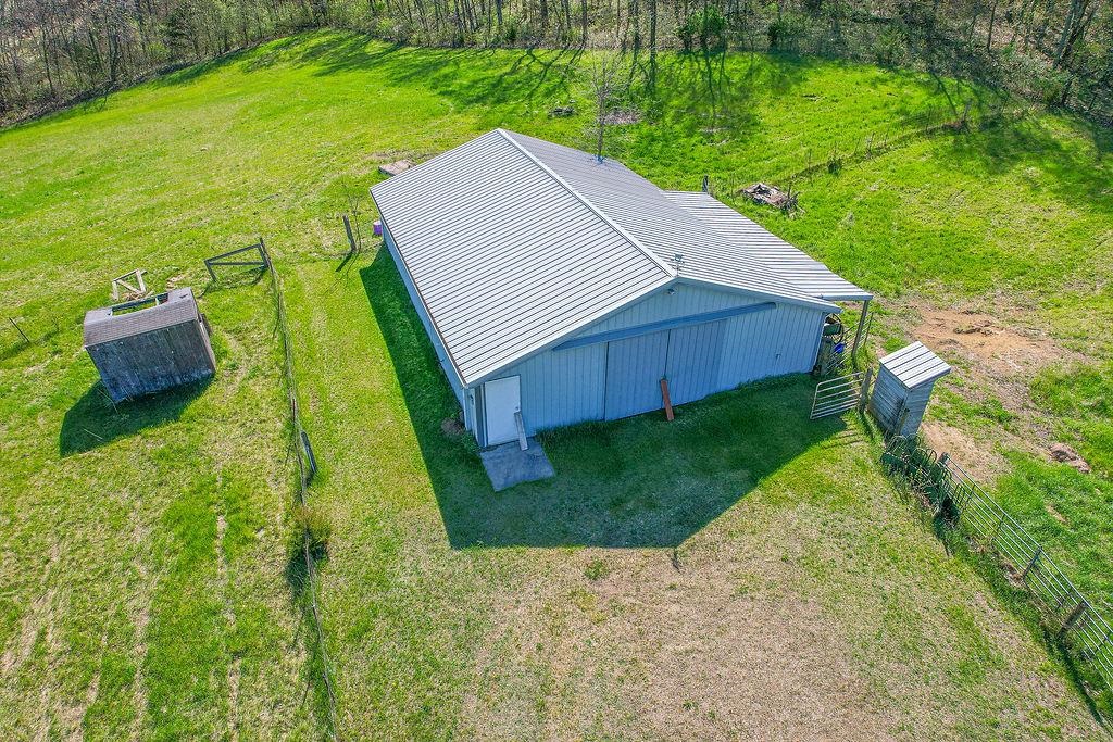 E4705 Horseshoe Road Spring Green, WI 53588 - Photo 9 of 44