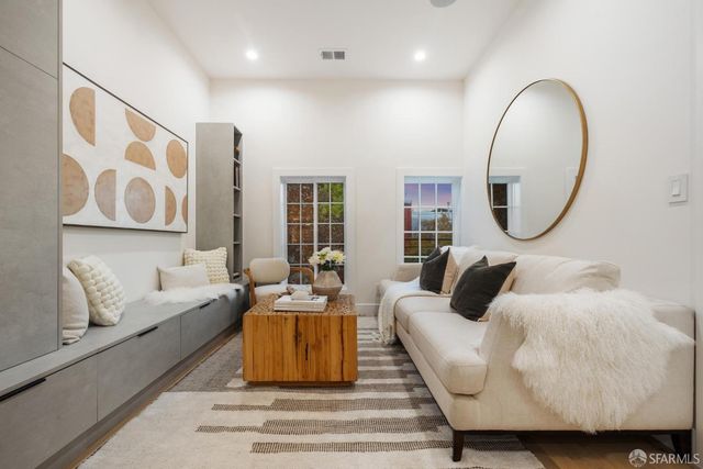 $2,400,000 | 176 Banks Street, San Francisco, CA 94110