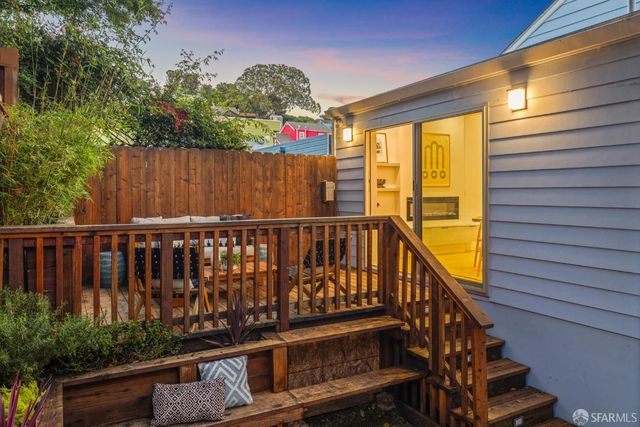 $2,400,000 | 176 Banks Street, San Francisco, CA 94110