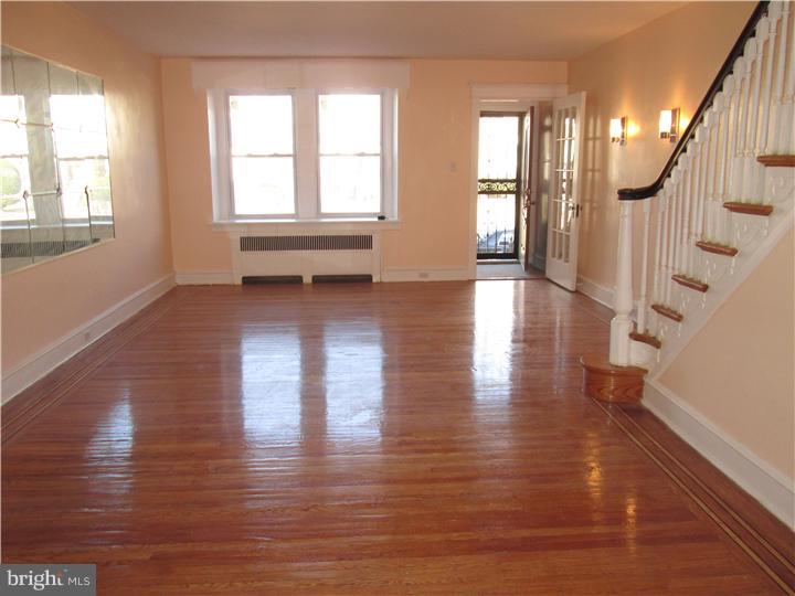 7446 Sommers Road Philadelphia, PA 19138 - Photo 3 of 25 Gallery Image 3