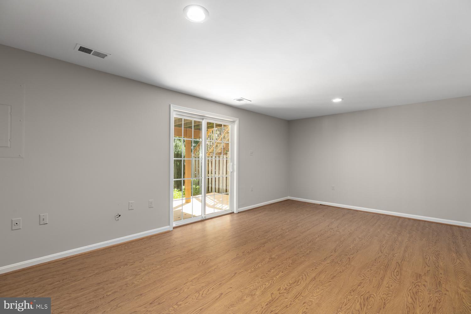 11915 Sentinel Point Court Reston, VA 20191 - Photo 26 of 34