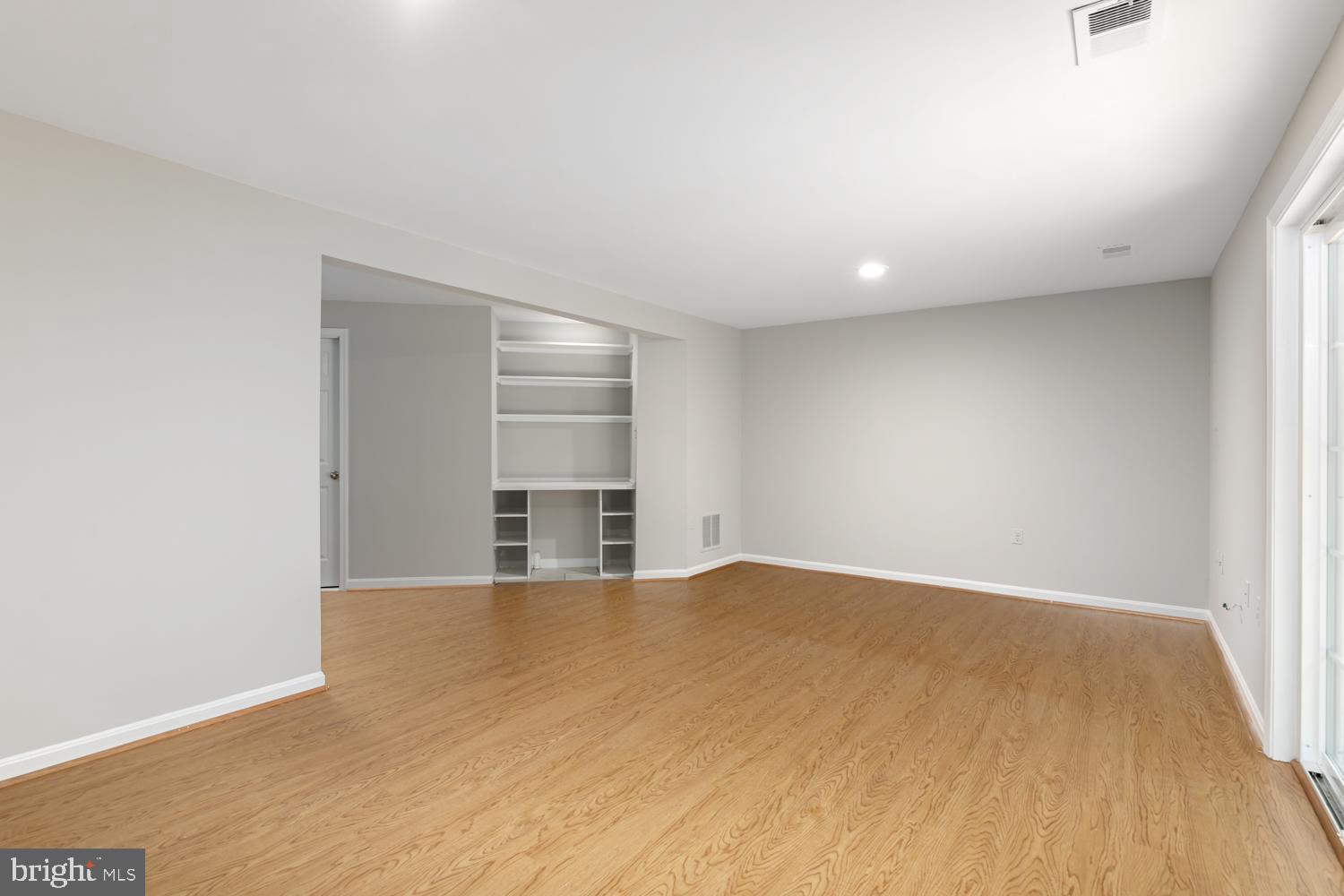 11915 Sentinel Point Court Reston, VA 20191 - Photo 27 of 34