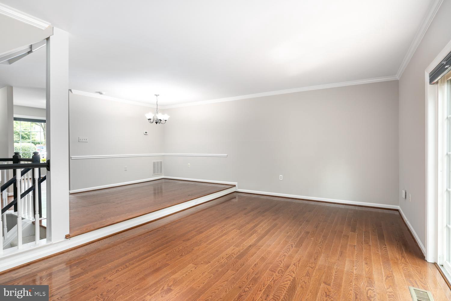 11915 Sentinel Point Court Reston, VA 20191 - Photo 7 of 34