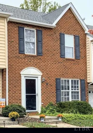 $239,900 | 110 Aaron Place, Unit 212, Lynchburg, VA 24502