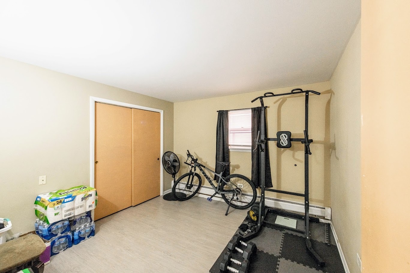 1617 35th Avenue Melrose Park, IL 60160 - Photo 11 of 38 a view of a room with gym equipment