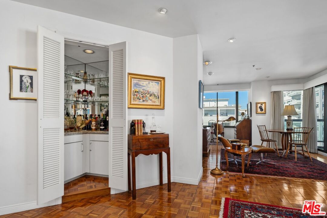 10724 Wilshire Boulevard, Unit 1104 Los Angeles, CA 90024 - Photo 11 of 36