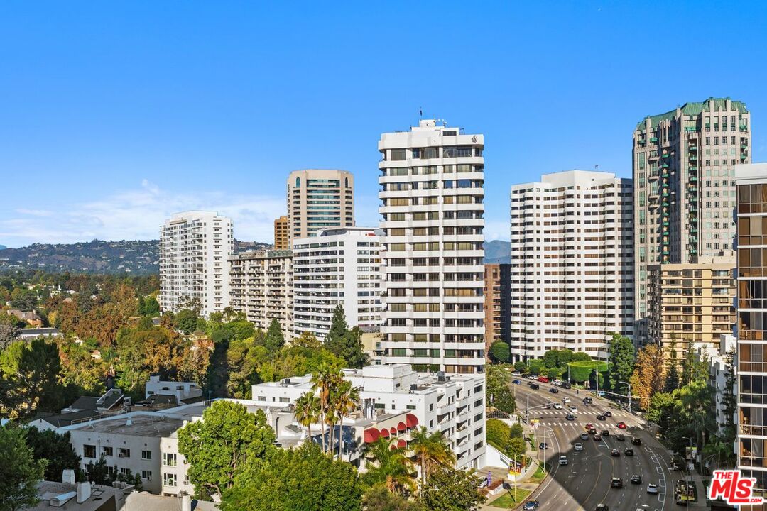 10724 Wilshire Boulevard, Unit 1104 Los Angeles, CA 90024 - Photo 15 of 36