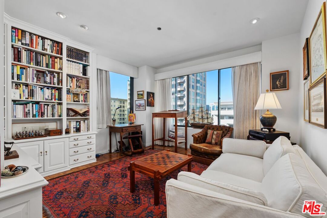 10724 Wilshire Boulevard, Unit 1104 Los Angeles, CA 90024 - Photo 23 of 36