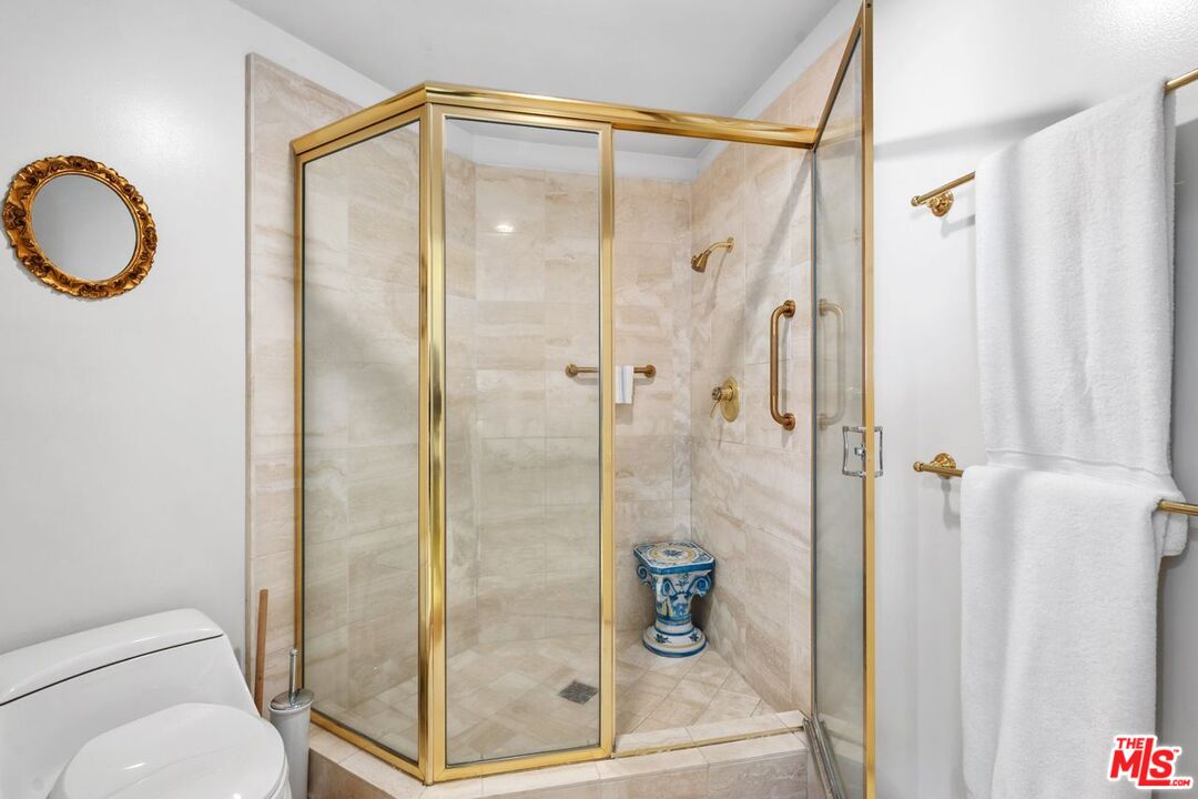 10724 Wilshire Boulevard, Unit 1104 Los Angeles, CA 90024 - Photo 31 of 36