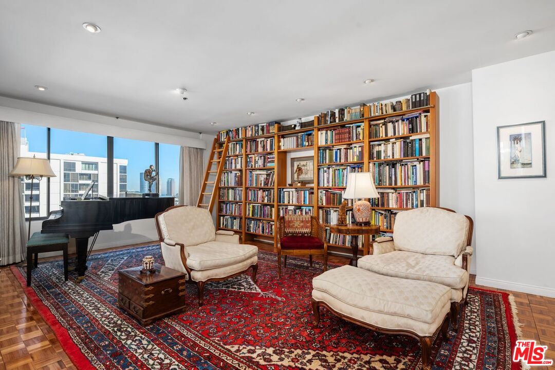 10724 Wilshire Boulevard, Unit 1104 Los Angeles, CA 90024 - Photo 7 of 36