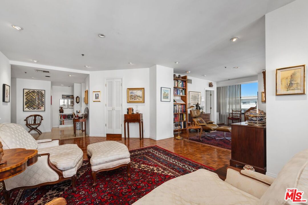 10724 Wilshire Boulevard, Unit 1104 Los Angeles, CA 90024 - Photo 8 of 36