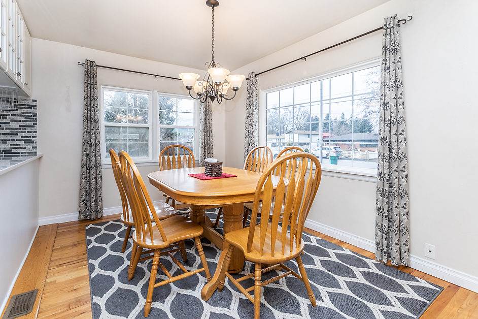 508 North Locust Road Spokane Valley, WA 99206 - Photo 4 of 20