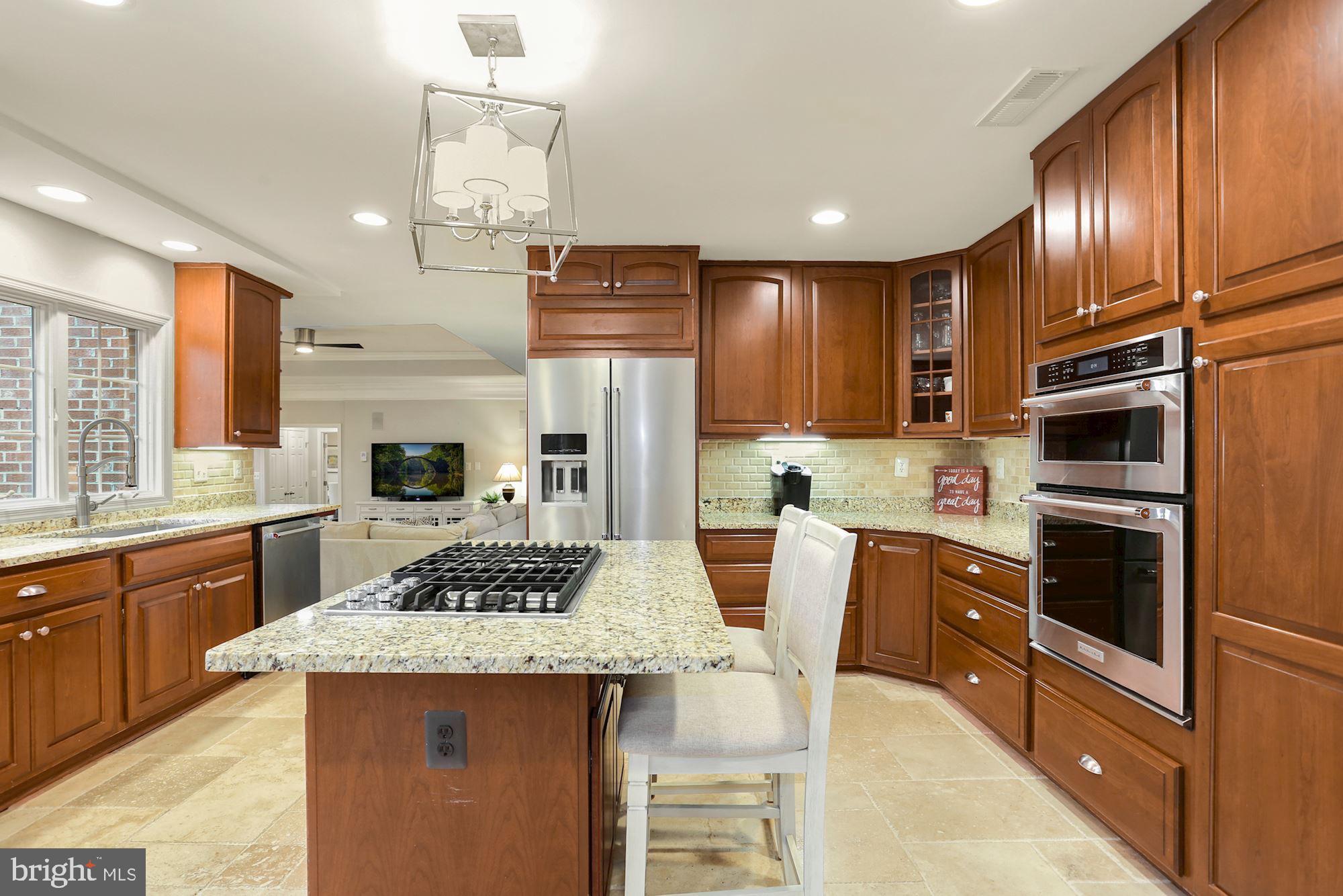 10220 Browns Mill Road Vienna, VA 22182 - Photo 16 of 64 Kitchen