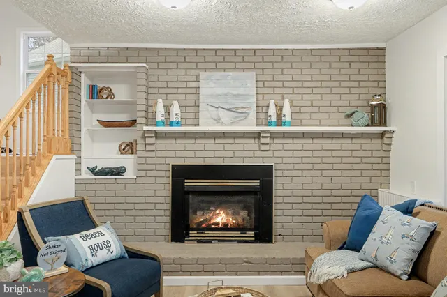 $389,900 | 305 Green Street, Locust Grove, VA 22508