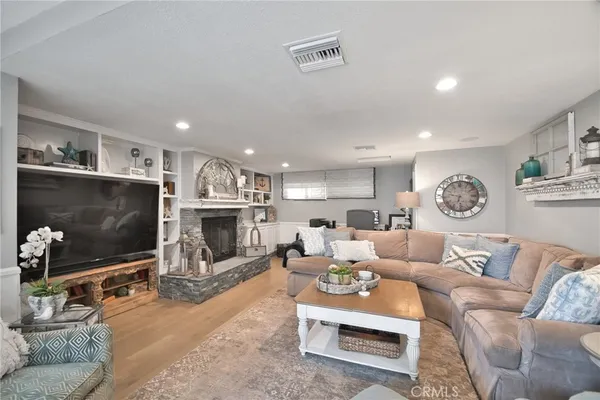 $10,000 | 1813 Manzanita Lane, Manhattan Beach, CA 90266