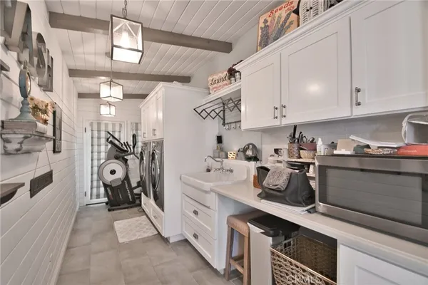 $10,000 | 1813 Manzanita Lane, Manhattan Beach, CA 90266