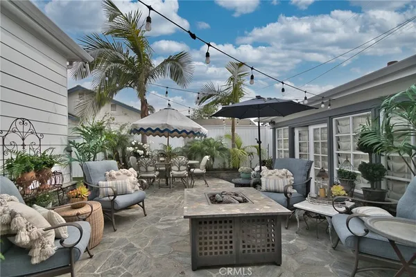 $10,000 | 1813 Manzanita Lane, Manhattan Beach, CA 90266