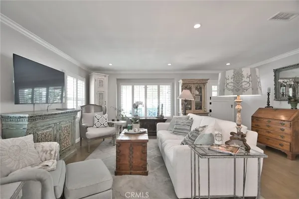 $10,000 | 1813 Manzanita Lane, Manhattan Beach, CA 90266