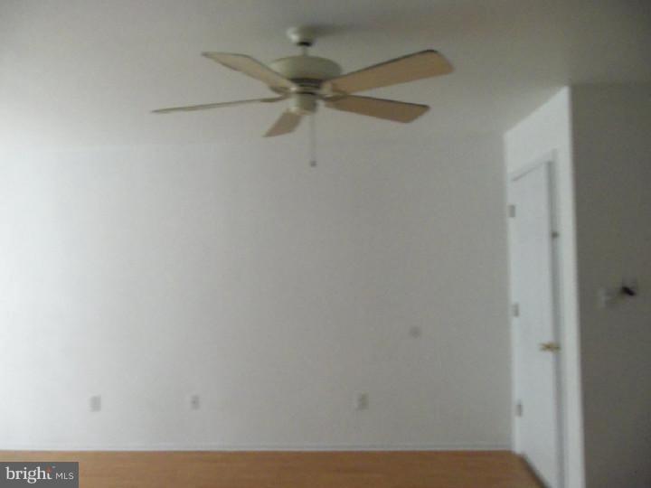 804 Woodchip Road Lumberton, NJ 08048 - Photo 16 of 22 Living Room