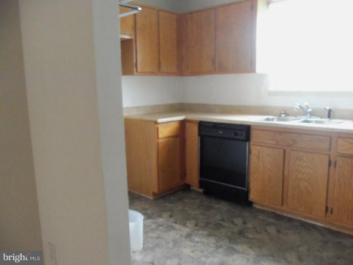 804 Woodchip Road Lumberton, NJ 08048 - Photo 18 of 22 Kitchen