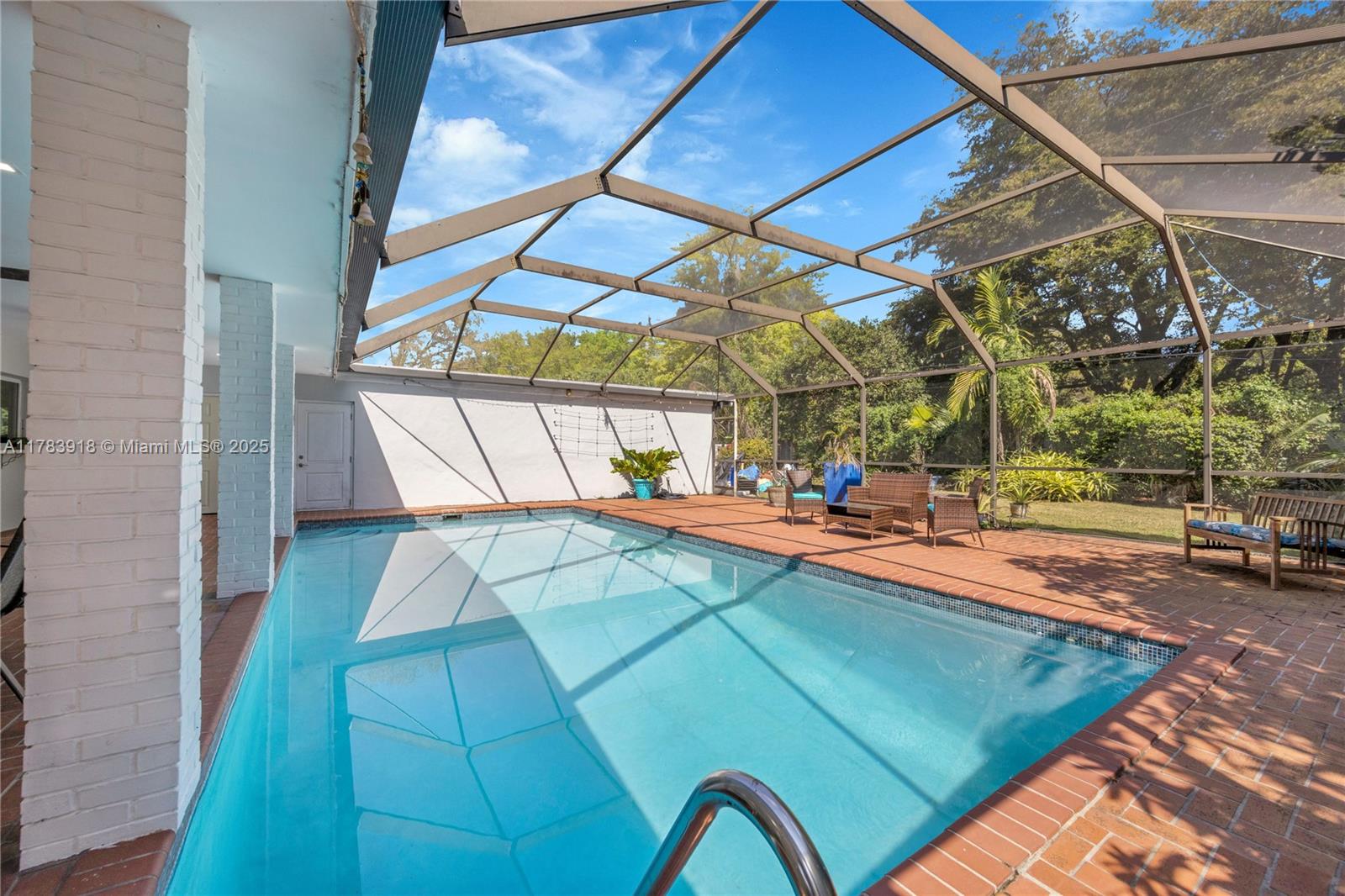 9401 Southwest 69th Court Pinecrest, FL 33156 - Photo 14 of 39