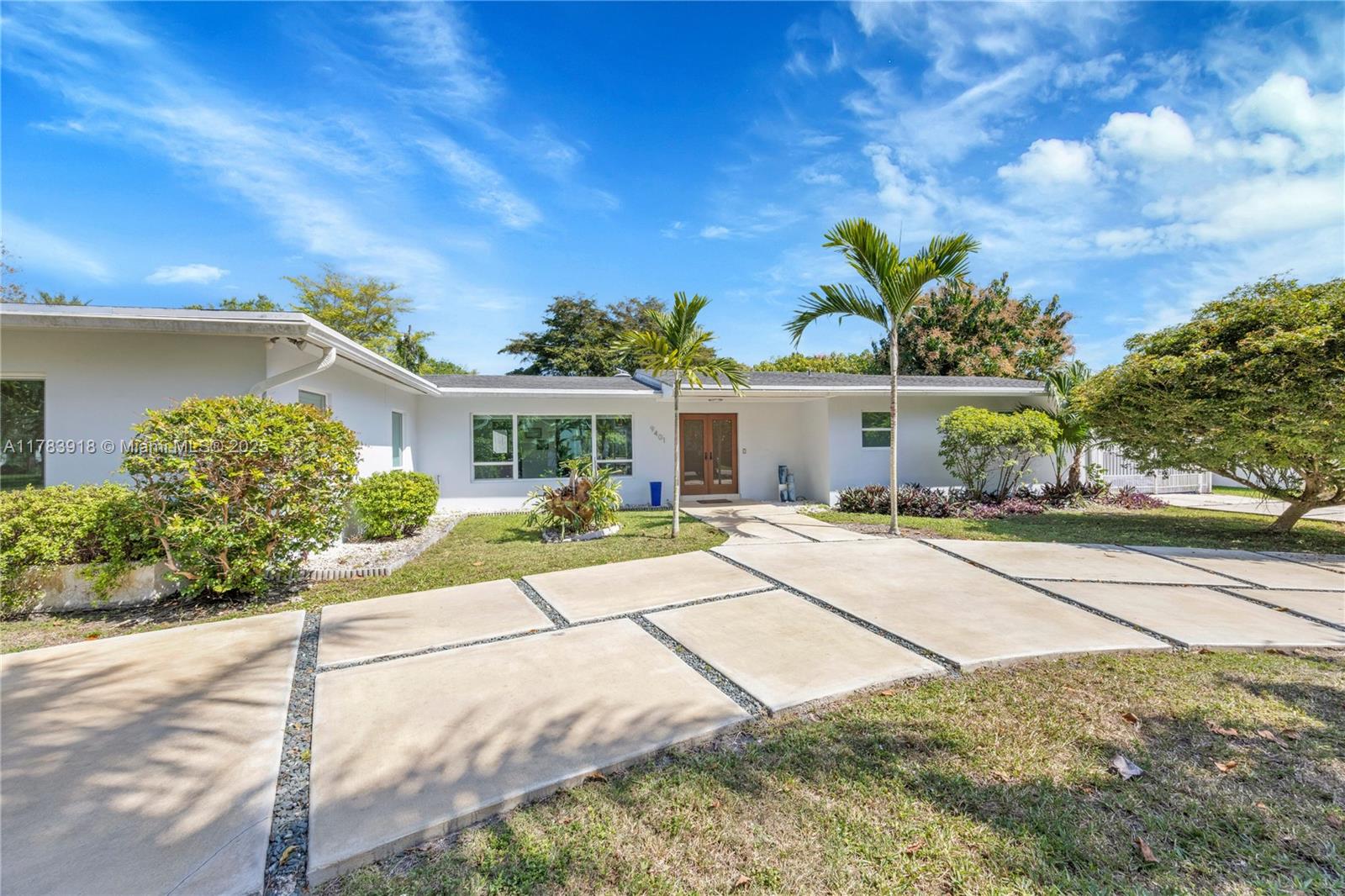 9401 Southwest 69th Court Pinecrest, FL 33156 - Photo 3 of 39