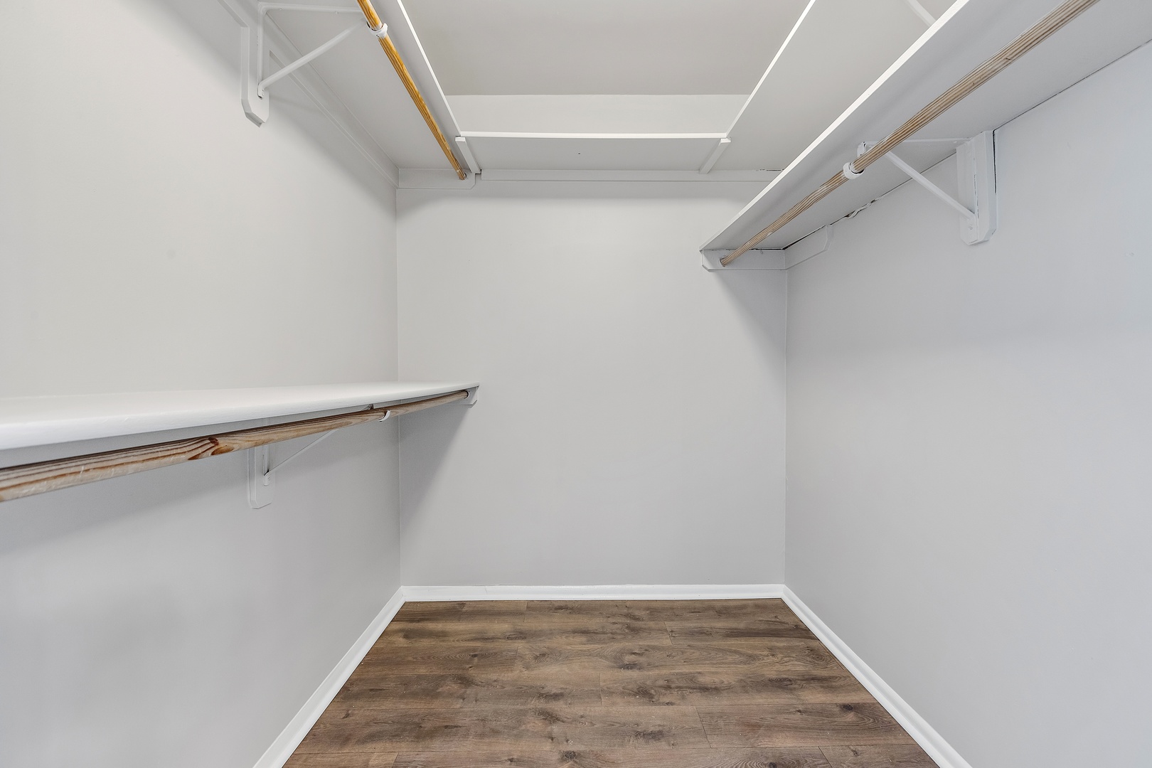 6007 North Sheridan Road, Unit 6E Chicago, IL 60660 - Photo 8 of 16