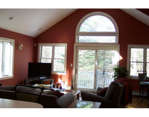 35 3 Ponds Road Wayland, MA 01778 - Photo 3 of 24