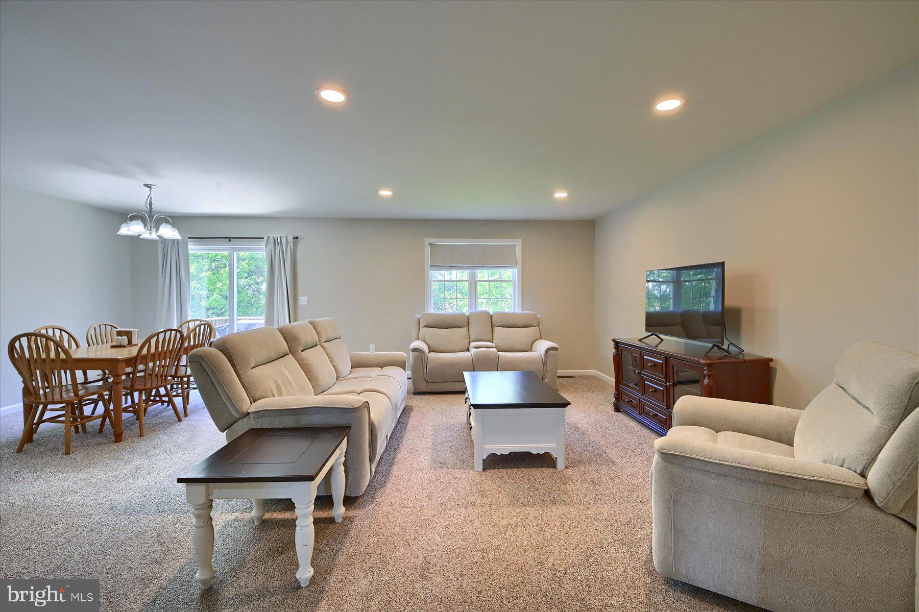 48 Dustin Drive Halifax, PA 17032 - Photo 8 of 33
