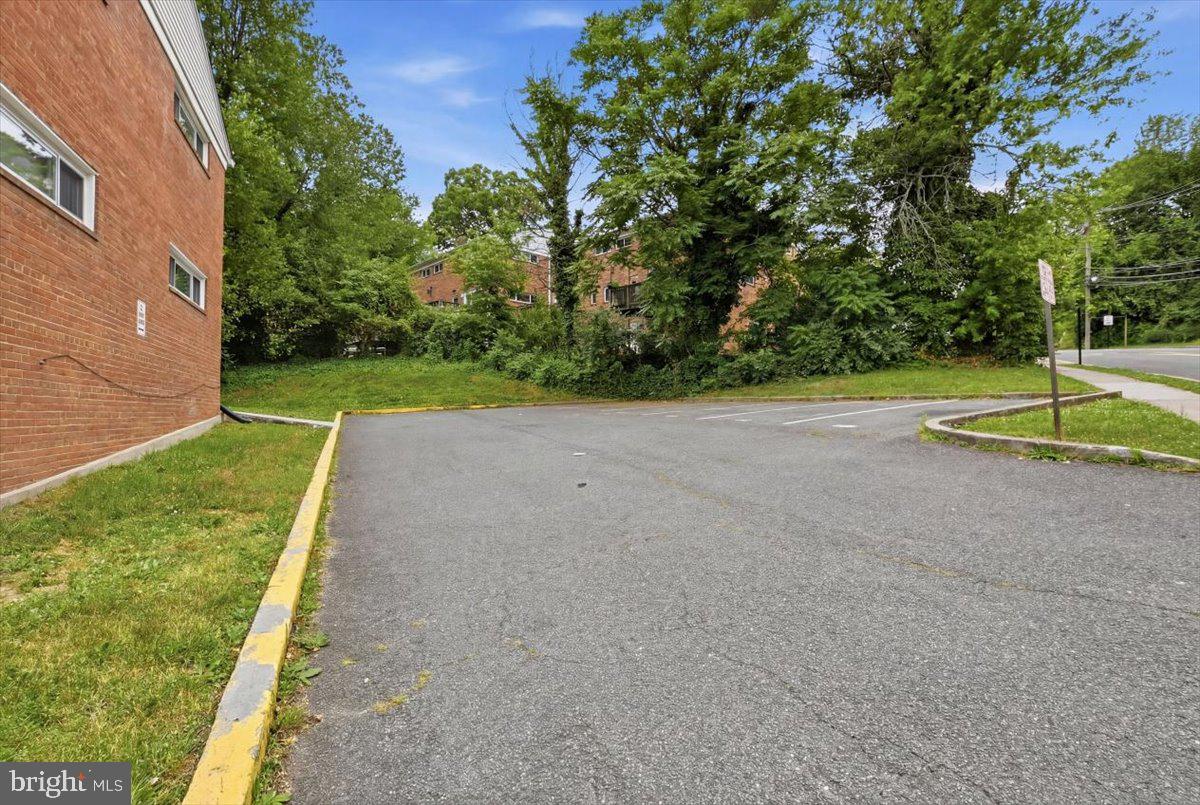5024 8th Road South Arlington, VA 22204 - Photo 34 of 35