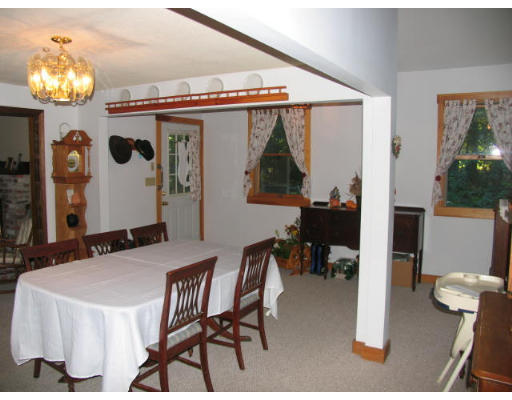 148 Newtown Road Acton, MA 01720 - Photo 4 of 9 Gallery Image 4