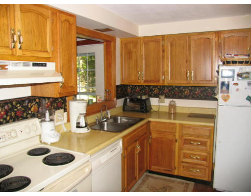 148 Newtown Road Acton, MA 01720 - Photo 6 of 9 Gallery Image 6