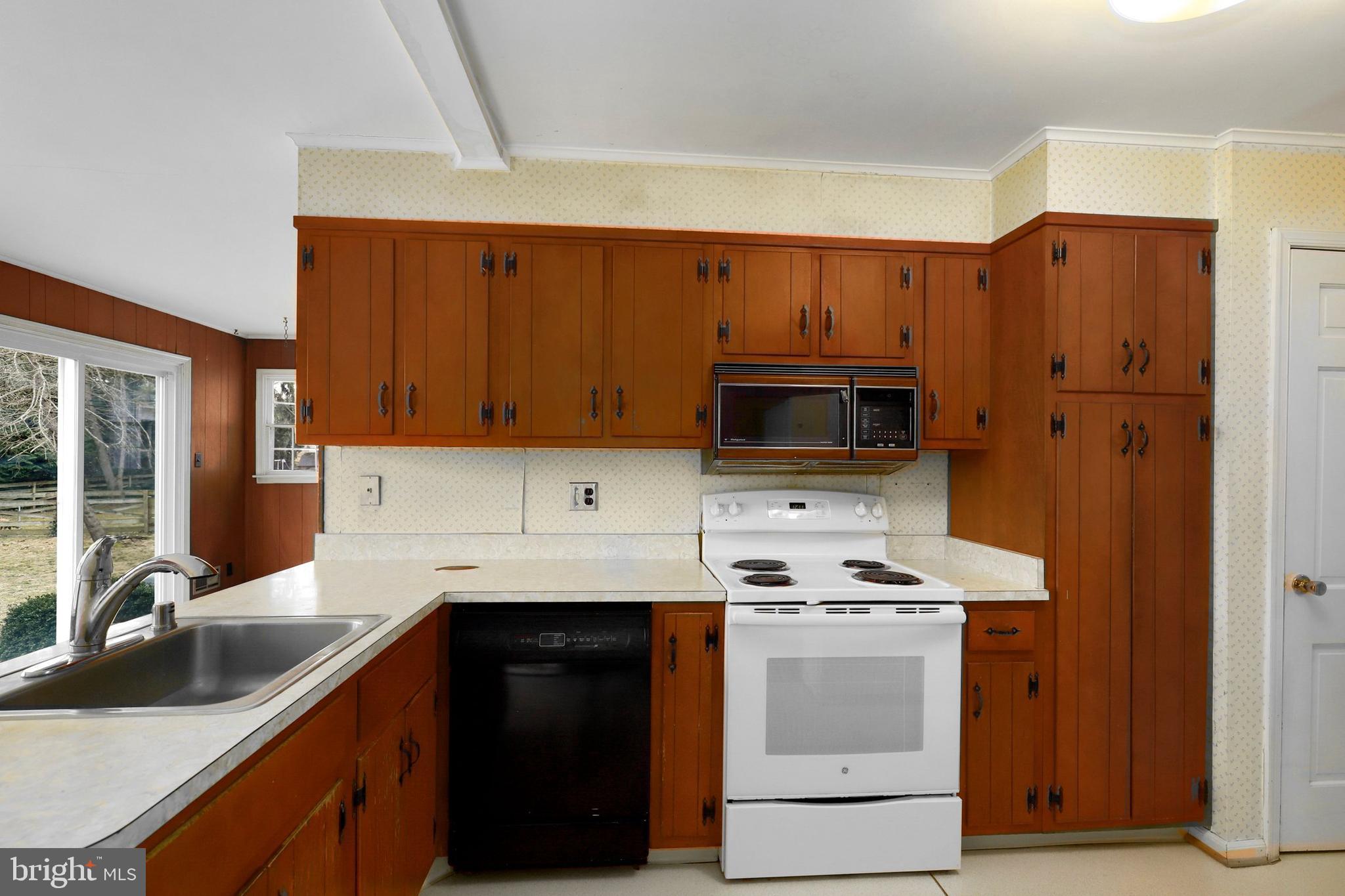 27 Emerson Road Severna Park, MD 21146 - Photo 11 of 64 Gallery Image 11