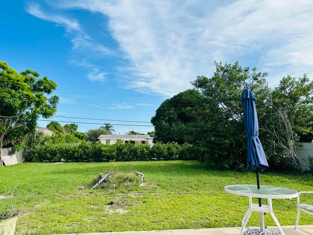 $3,500 | 270 Northwest 10th Street, Boca Raton, FL 33432