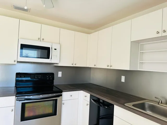 $3,500 | 270 Northwest 10th Street, Boca Raton, FL 33432