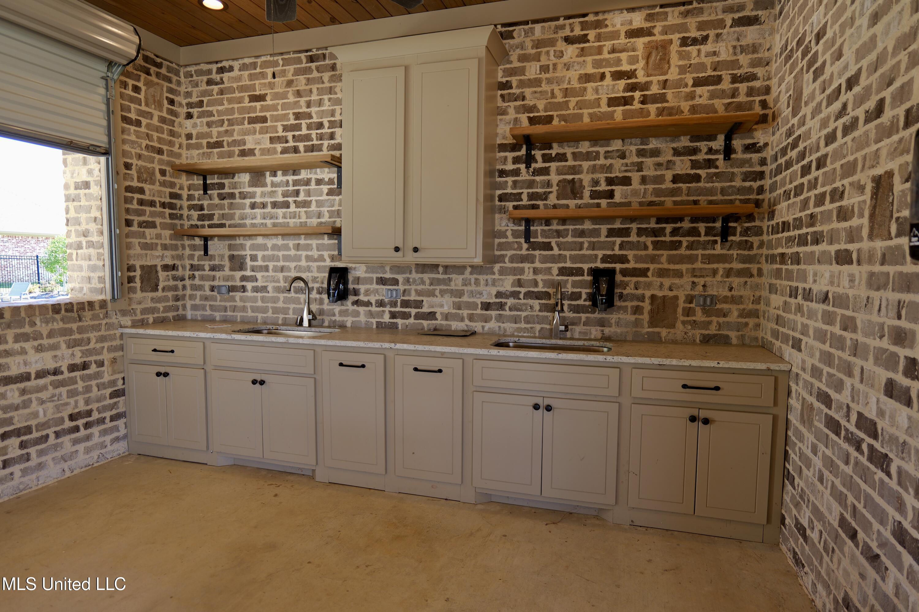 744 Bearing Way Brandon, MS 39047 - Photo 37 of 50 P1011099