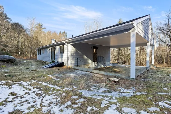 $419,900 | 28 Long Hill Road, Brookfield, MA 01506