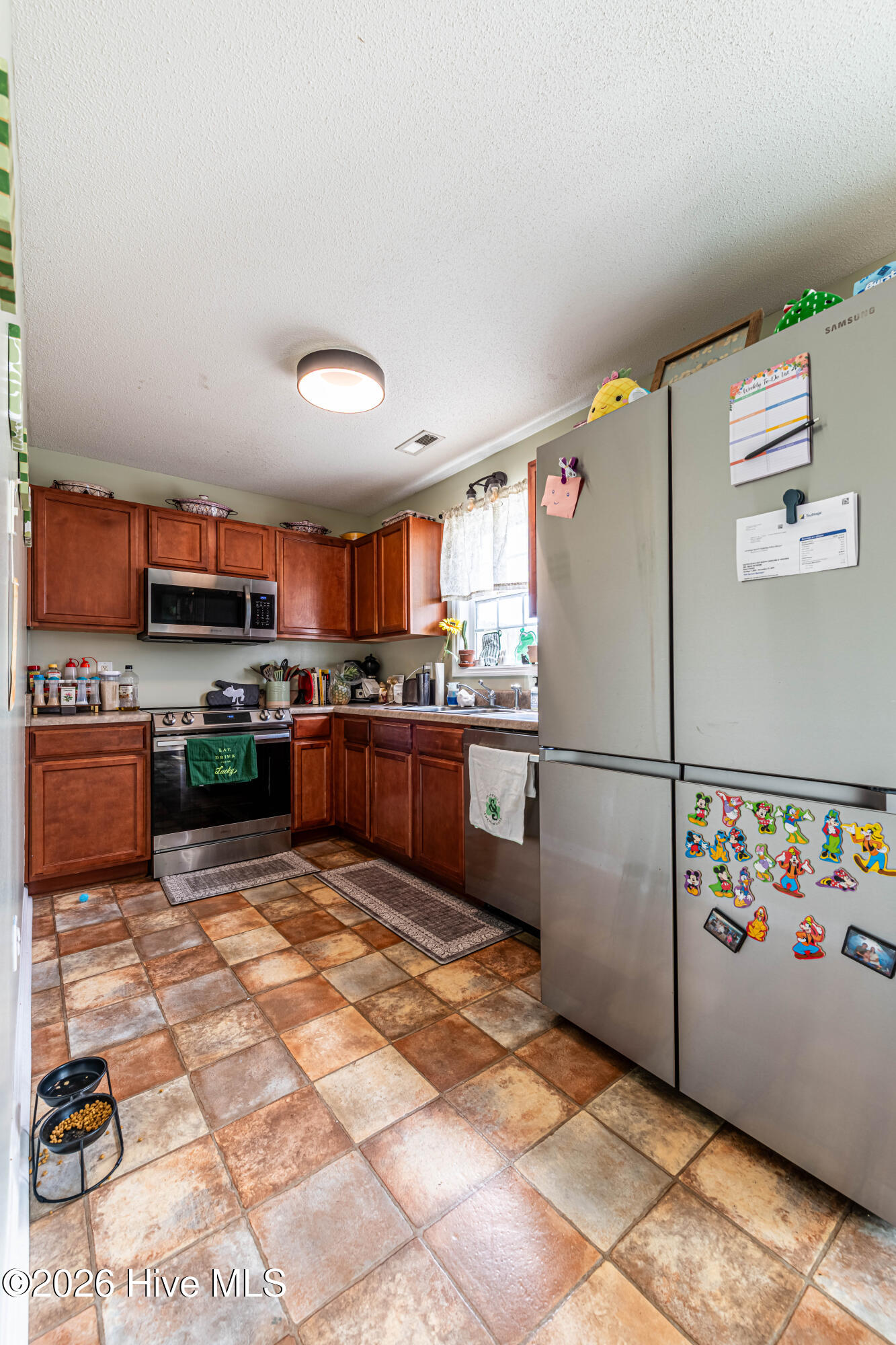 161 Kelly Circle Hubert, NC 28539 - Photo 15 of 39 Kitchen